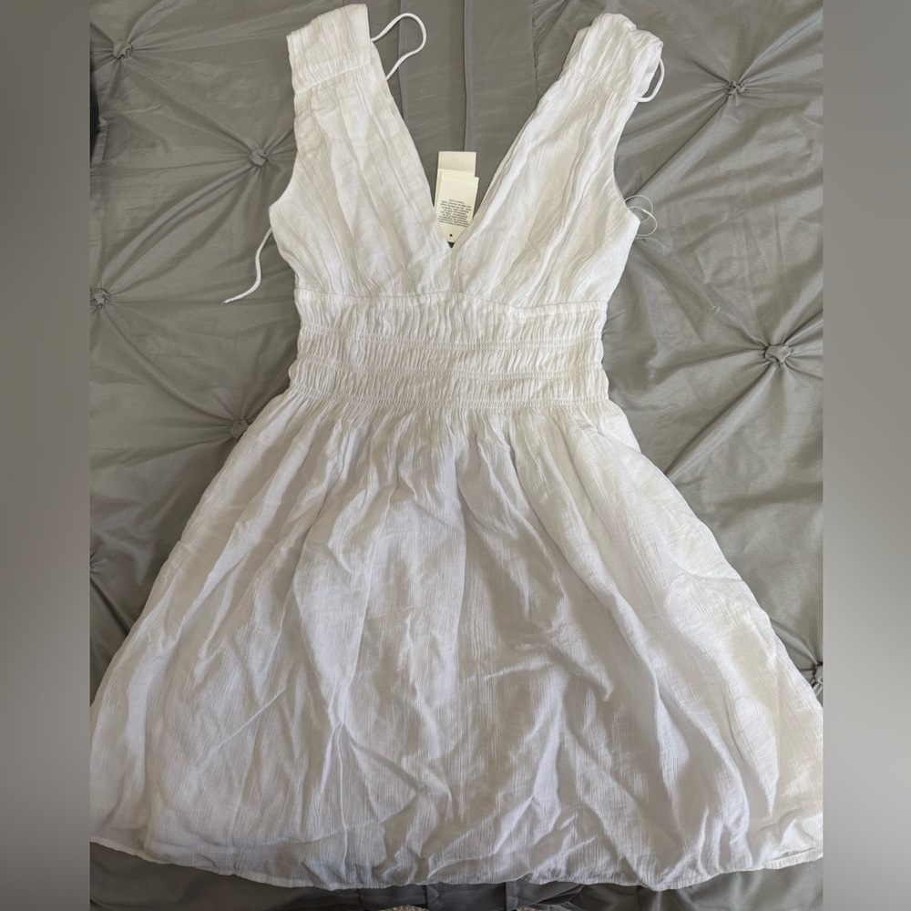 BNWT Abercrombie white dress